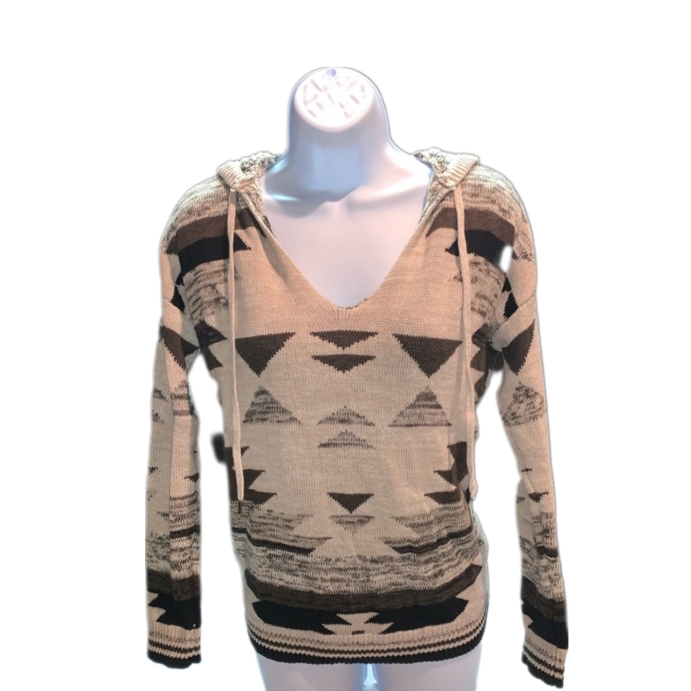 Gray/Black Aztec Print Hooded Sweater